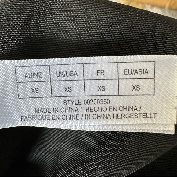 CITY CHIC BLACK RUFFLE CAVELLO V-NECK  SWIMSUIT SIZE 14 - Picture 11 of 13